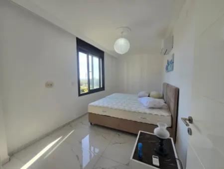 Zum Verkauf Steht Eine Freistehende Villa Mit 4 Schlafzimmern In Greenhill Didim.