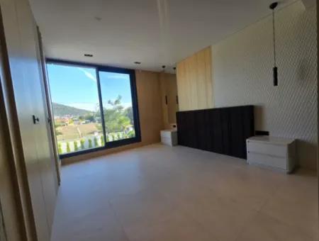 Luxuriöse Freistehende Villa Mit 5 Schlafzimmern In Didim