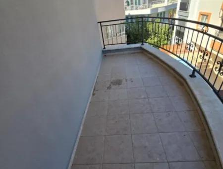 Gelegenheit!! 5 1 Freistehende, Möblierte Villa Mit Pool Zum Verkauf In Altinkum