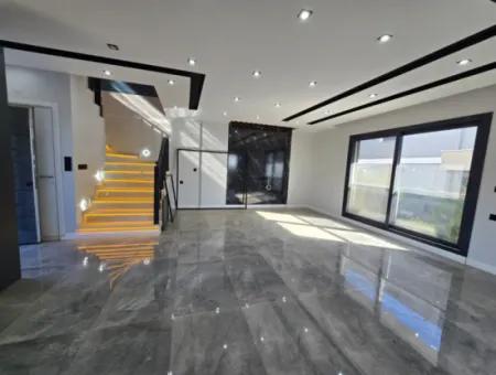 3 Zimmer Villen Zum Verkauf In Didim Efeler In Einem Komplex Mit Pool