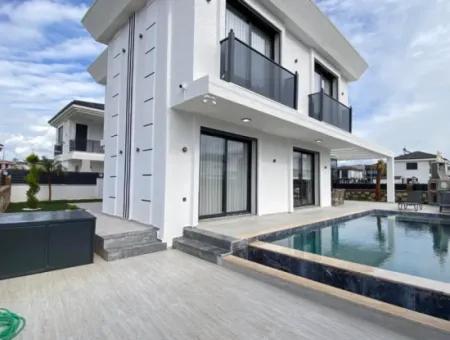 Freistehende Villa Zum Verkauf Im Didim Efeler