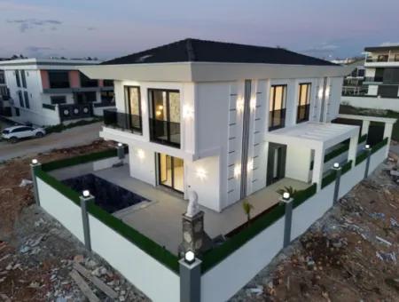 3 Zimmer Villa Mit Pool Zum Verkauf In Der Didim