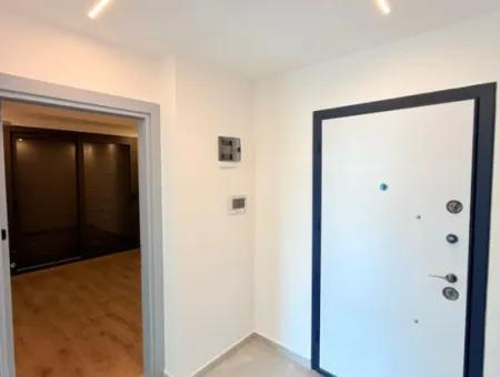 2 1 Brandneue, Geräumige Wohnung Auf Einem Poolgelände Zum Verkauf Im Didim Cumhuriyet-Viertel