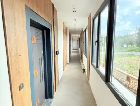 Luxuriöses 3 1 Doppelhaus Zum Verkauf 100 Meter Zum Meer Im Stadtteil Didim Altınkum Çamlık