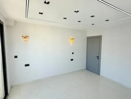 Gelegenheıt 3 Zimmer Neue Villa Mit Pool Zum Verkauf Im Didim Efeler Viertel