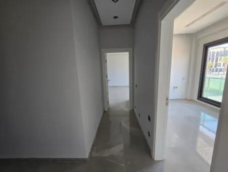 Neubauwohnung Mit Vorderansicht, Aufzug Und Pool In Der Saygınlar Wohnanlage