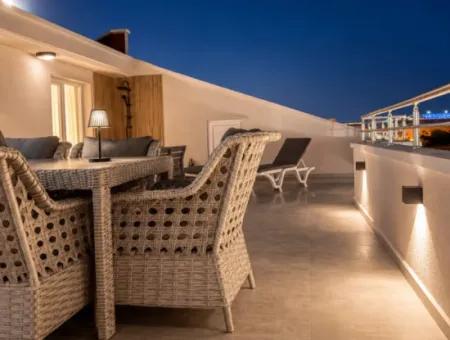 Didim Efeler Neighborhood, Renovated 3+1 Apartment, 160 M², 2 Bathrooms, Swimming Pool