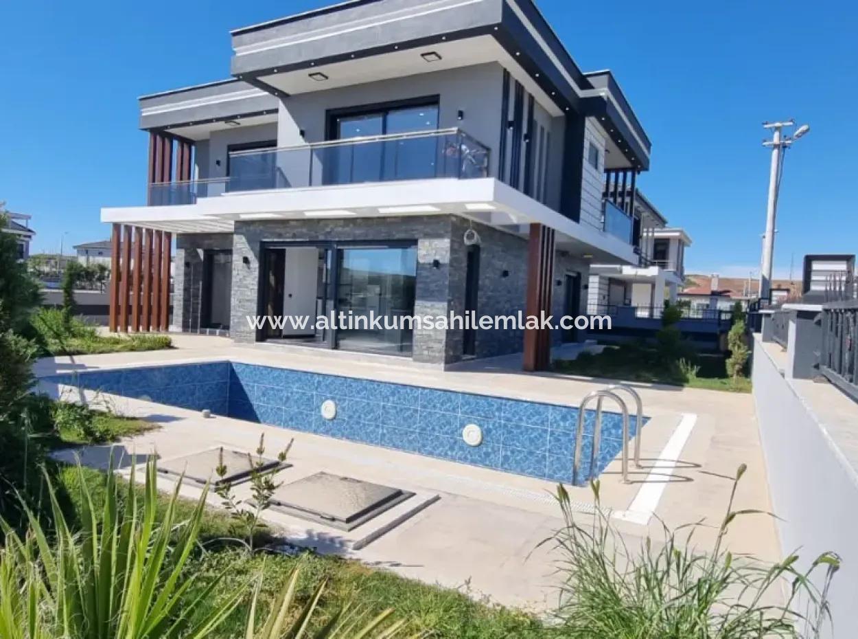 4 Bedroom Detached Luxury Villa For Sale In Didim Efeler Neighborhood