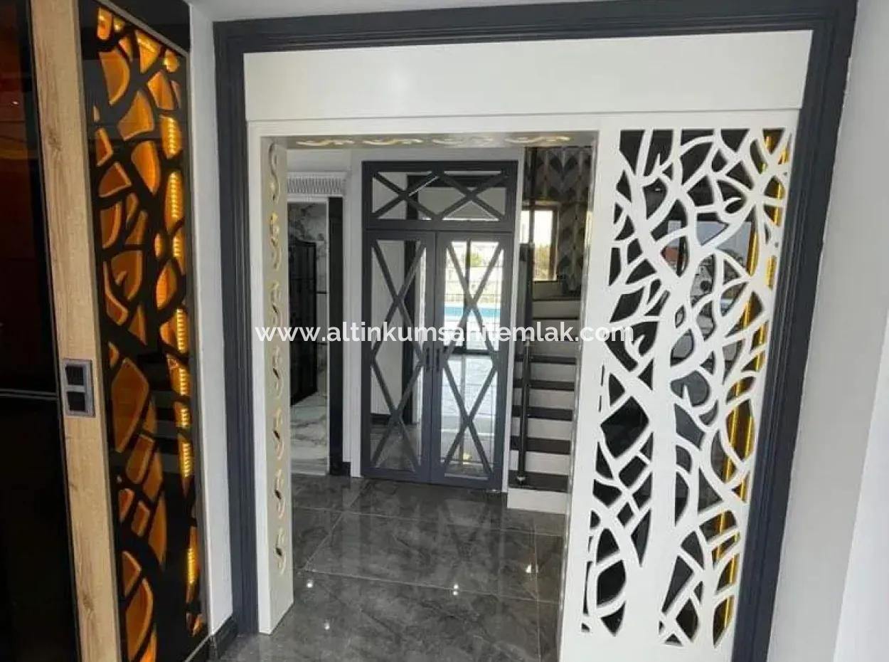 5 Bedroom Villa For Sale In Yeşiltepe