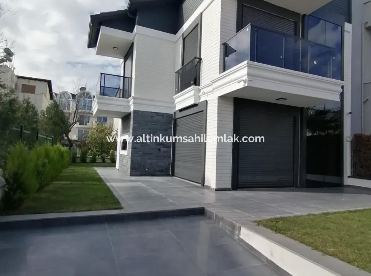 4 1 Luxury Villa For Sale In Didim Altinkum