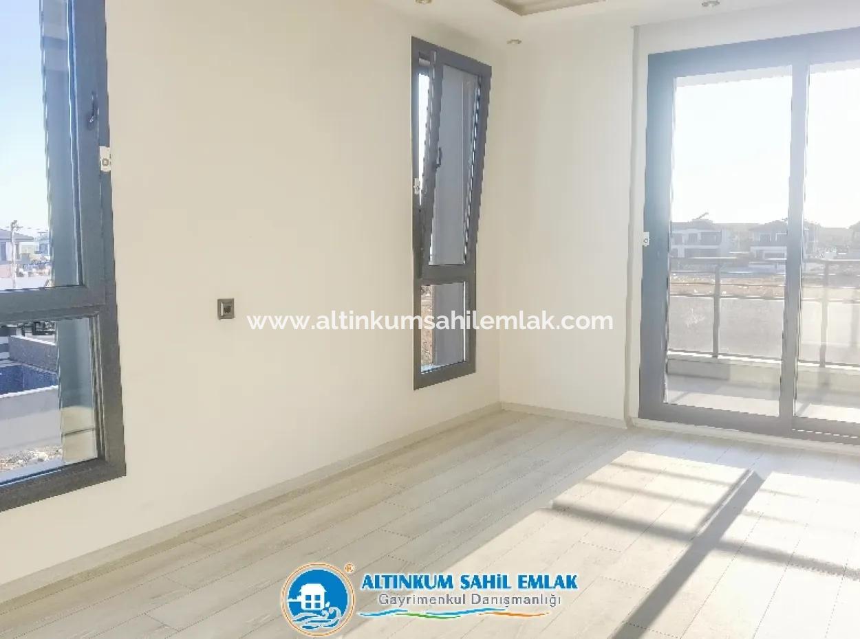 3 Bedroom Fully Detached Villa For Sale In Didim Efeler Neighborhood