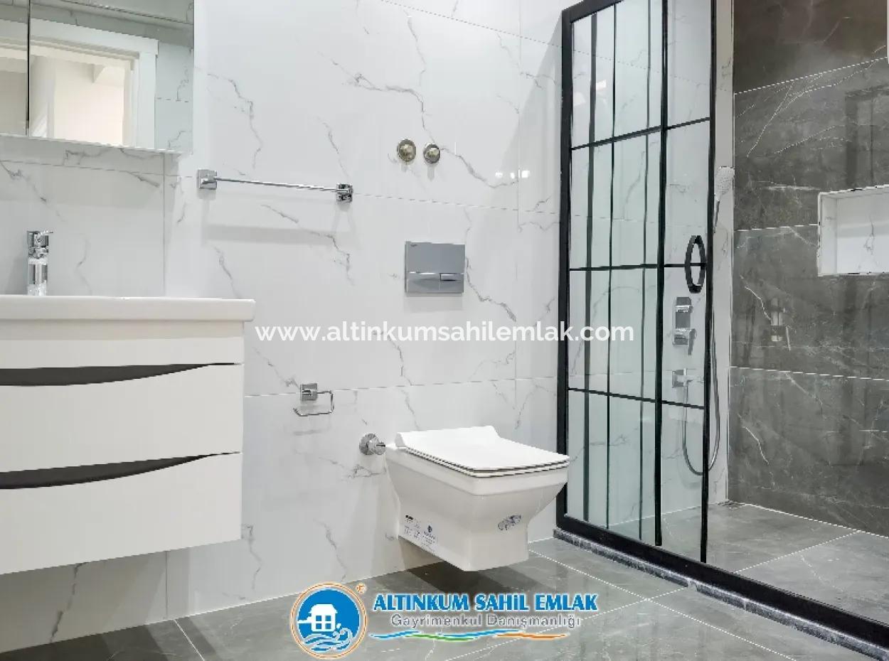 Apartment For Sale That Cannot Be Missed In Altinkum Neighborhood With Its Price And Location.