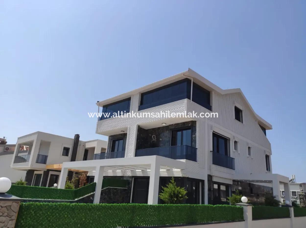 Modern Luxury  4 Bedroom Villa For Sale In Didim Efeler Neighborhood