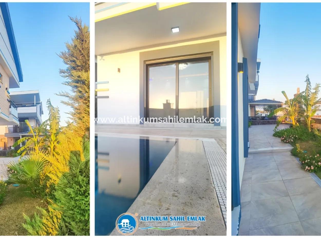 5 Bedroom Luxury Villa For Sale  In Didim, Altinkum
