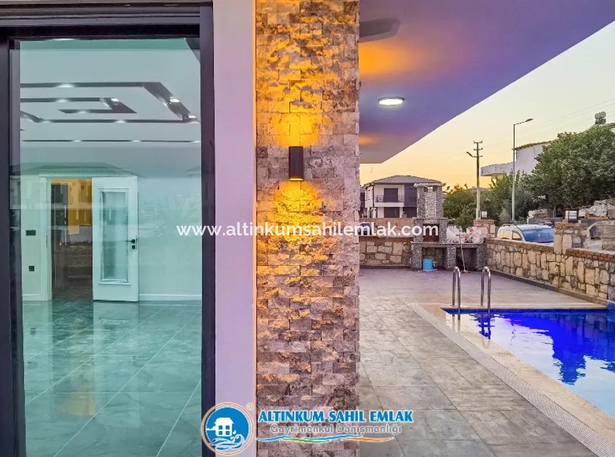Corner And Detached Villa For Sale In Altinkum, Didim