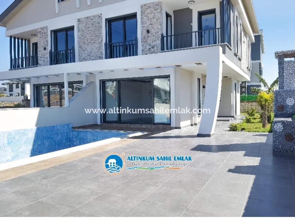 Detached And Ultra Luxury Villa For Sale In Didim, Altinkum, Efeler