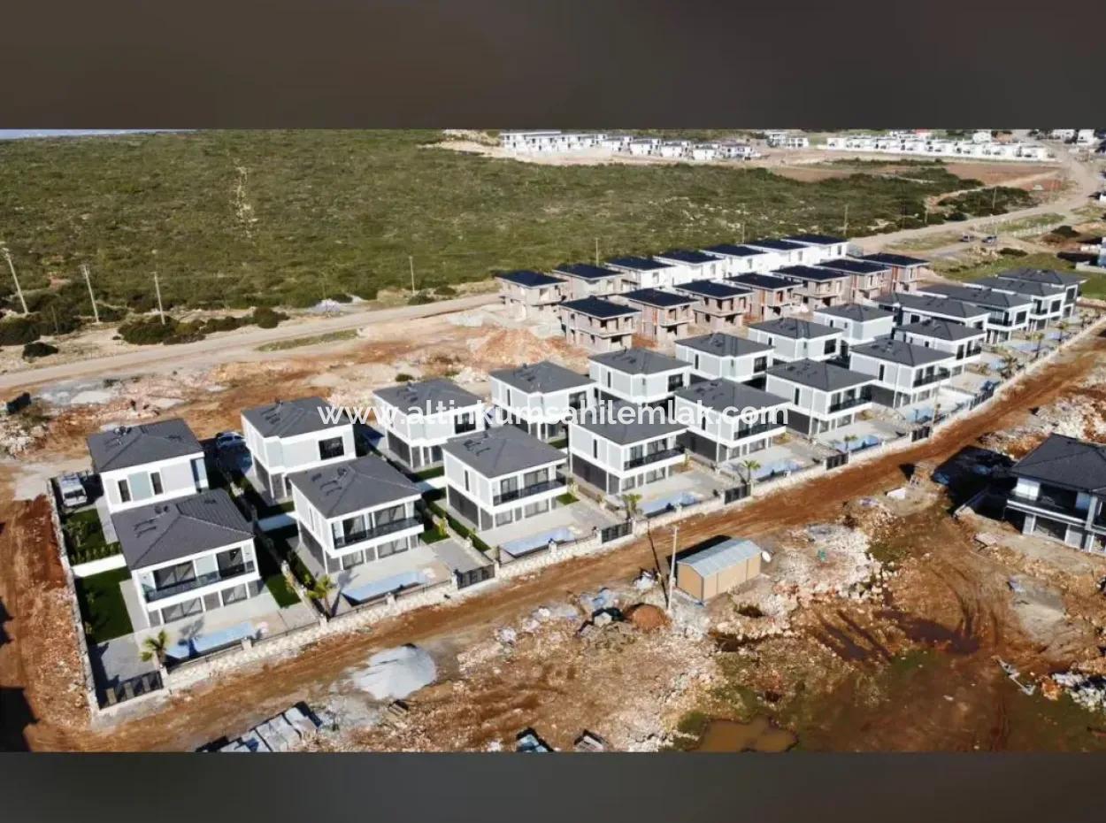 3 Bedroom Luxury Villa For Sale In Didim Efeler Neighborhood