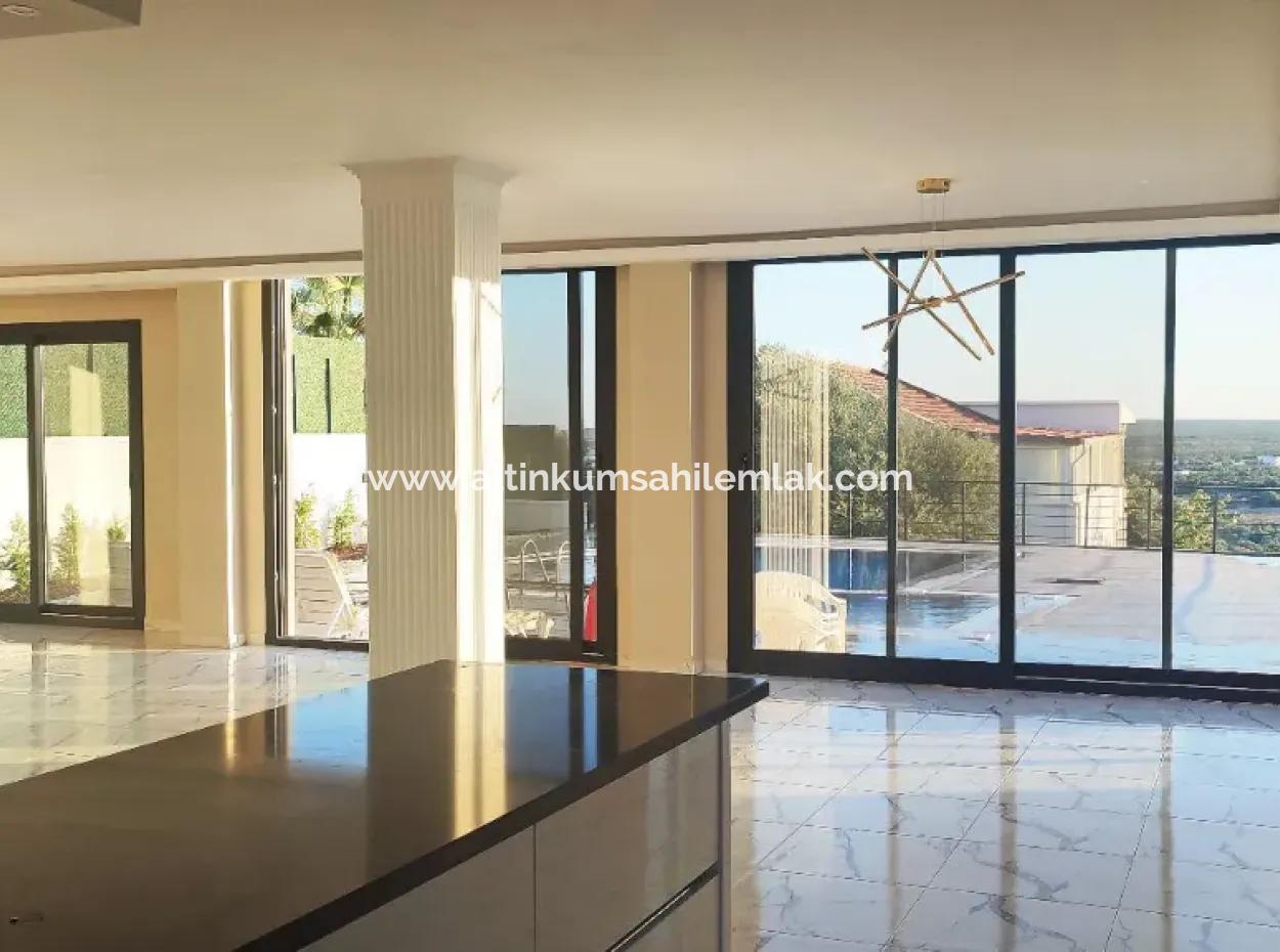 4 Bedroom Luxury Villa With Pool  For Sale In Didim Yeşiltepe