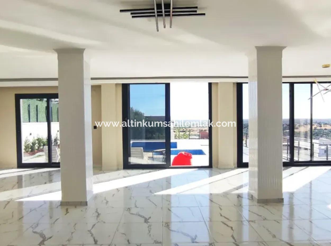 4 Bedroom Luxury Villa With Pool  For Sale In Didim Yeşiltepe