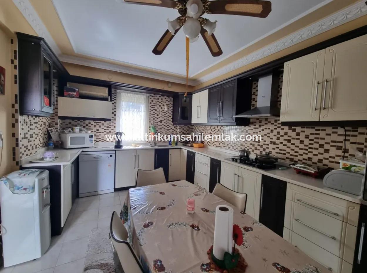 5 Bedroom Detached Villa With Pool For Sale In Altinkum Çamlık Neighborhood