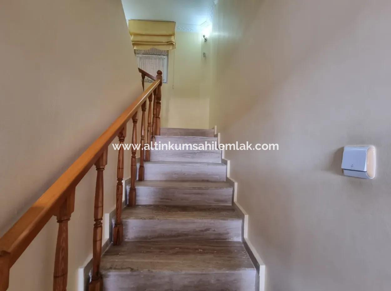 5 Bedroom Detached Villa With Pool For Sale In Altinkum Çamlık Neighborhood