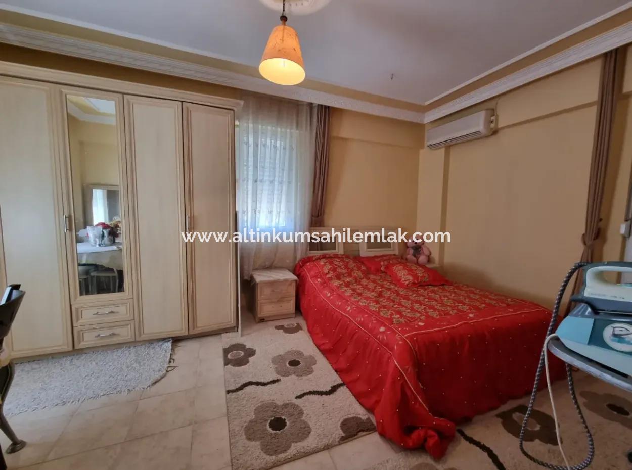 5 Bedroom Detached Villa With Pool For Sale In Altinkum Çamlık Neighborhood