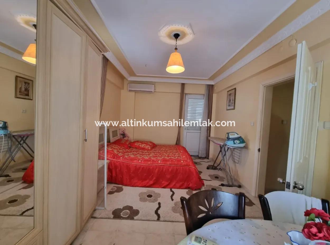 5 Bedroom Detached Villa With Pool For Sale In Altinkum Çamlık Neighborhood