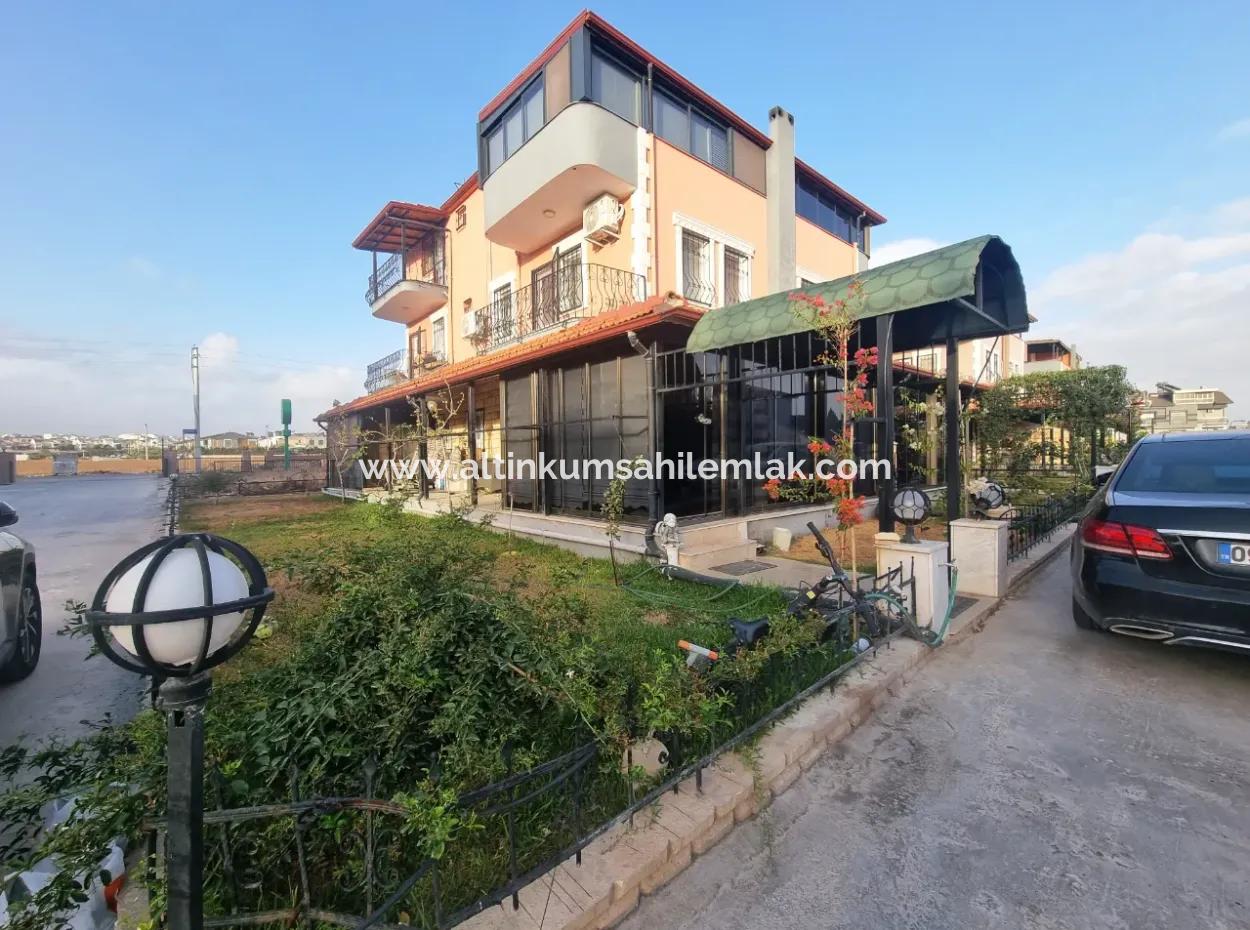 4 Bedroom Villa With  Separate Kitchen  In Didim Efeler Neighborhood