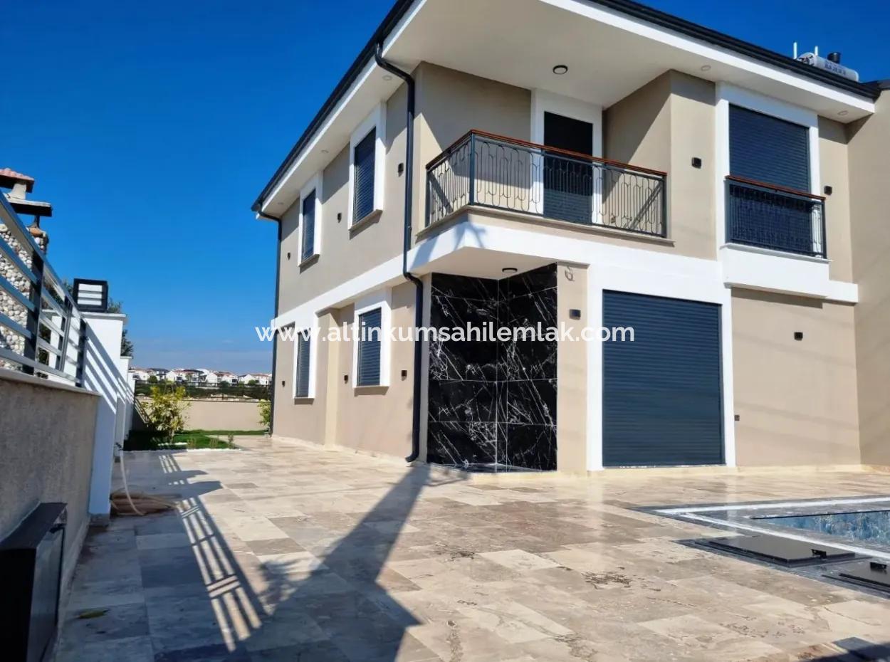 4 Bedroom Luxury Villa With Pool In Didim Efeler Neighborhood