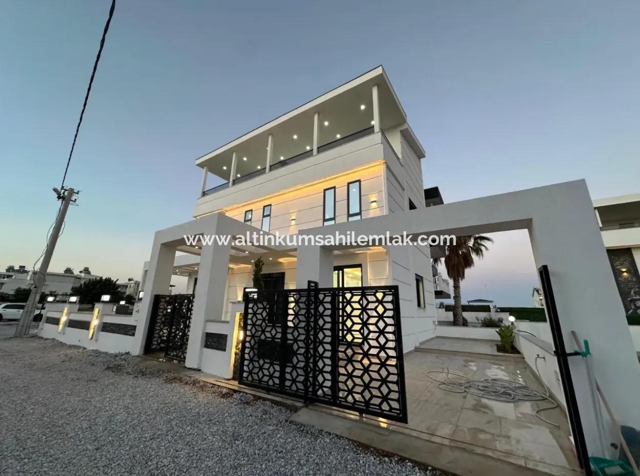 4 1 Villa With Private Pool Around The Corner In Didim Efeler Neighborhood