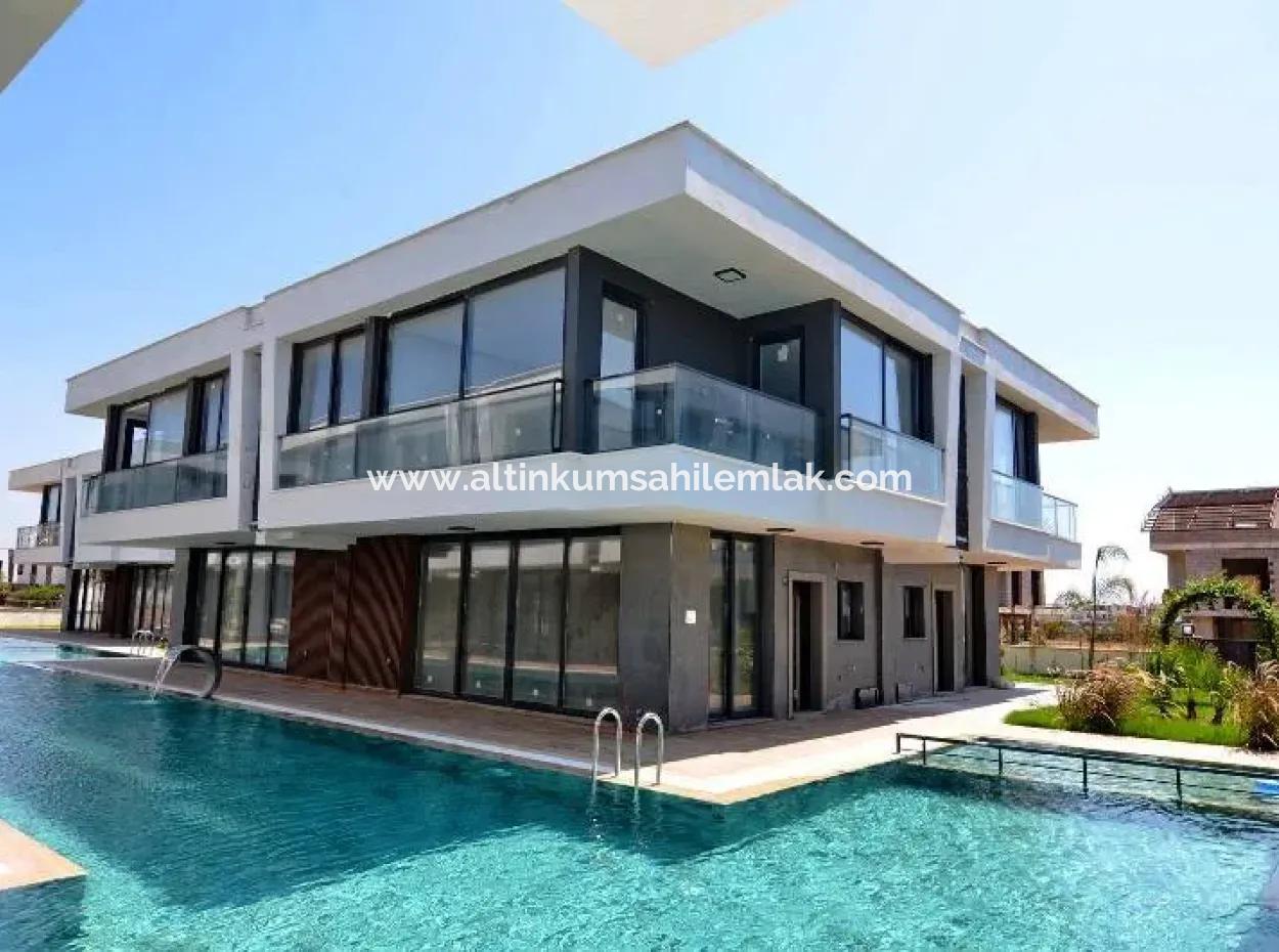 For Sale 3 Bedroom Villa In Lovely Complex In Didim