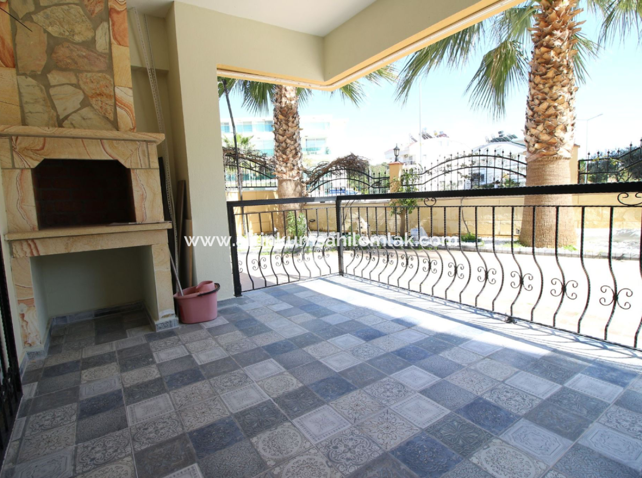 2 1 Apartment For Emergency Sale In Altinkum