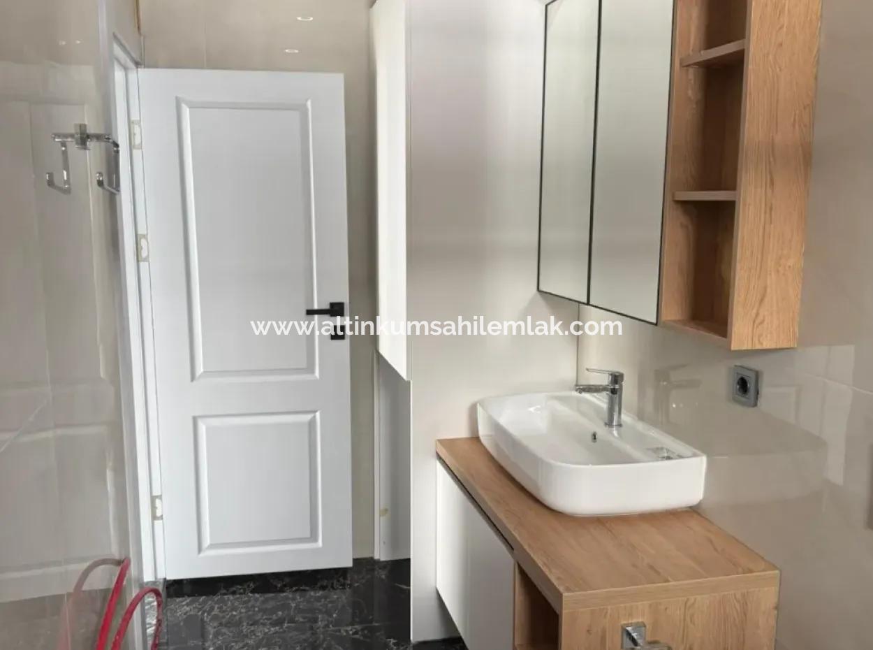 For Sale 3 Bedroom Villa İn A Complex With Swimmingpool In Mavişehir