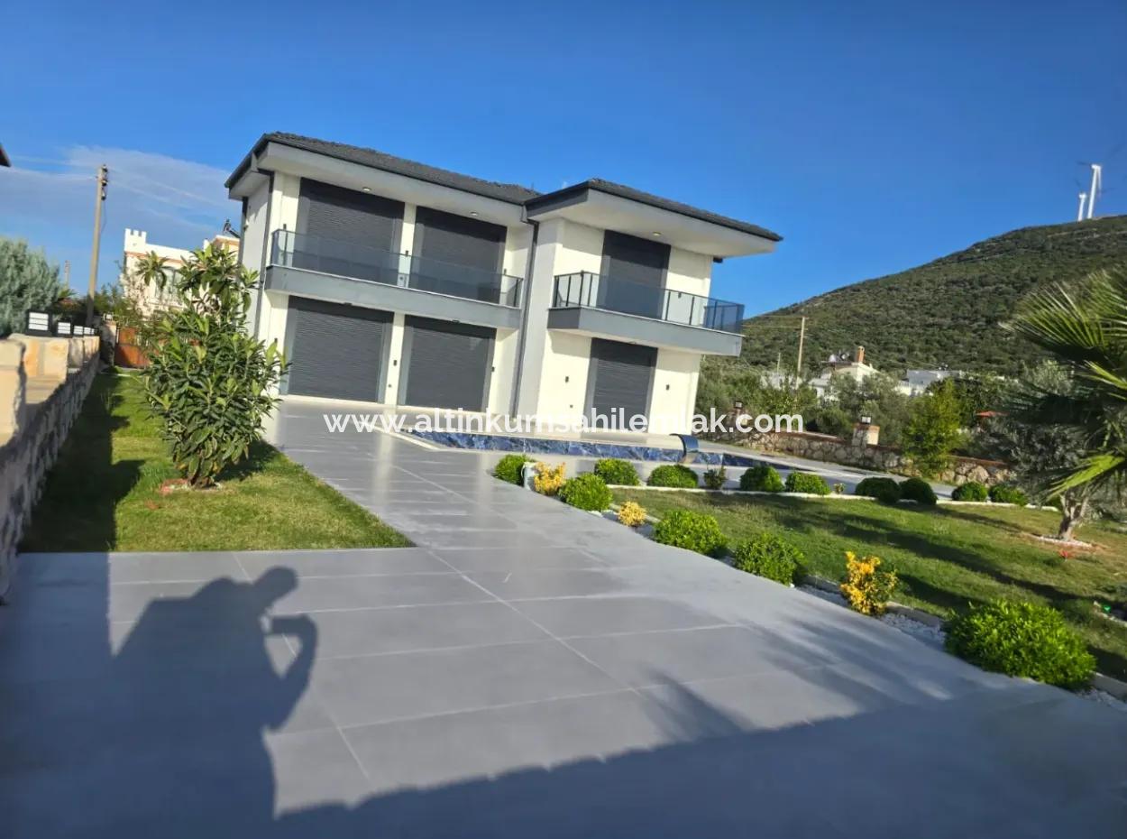 4 Bedroom Detached Villa In Green Hill