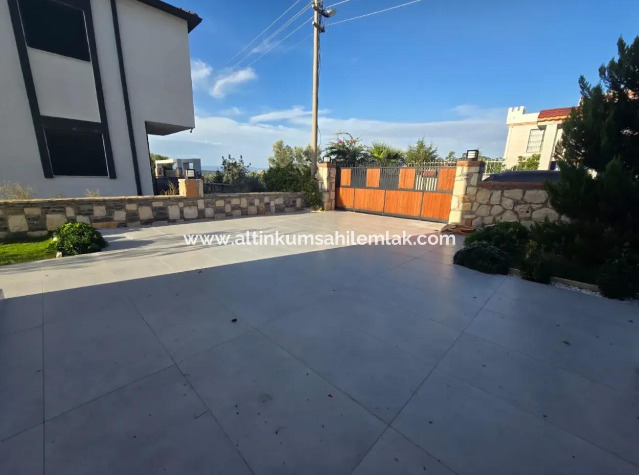 4 Bedroom Detached Villa In Green Hill