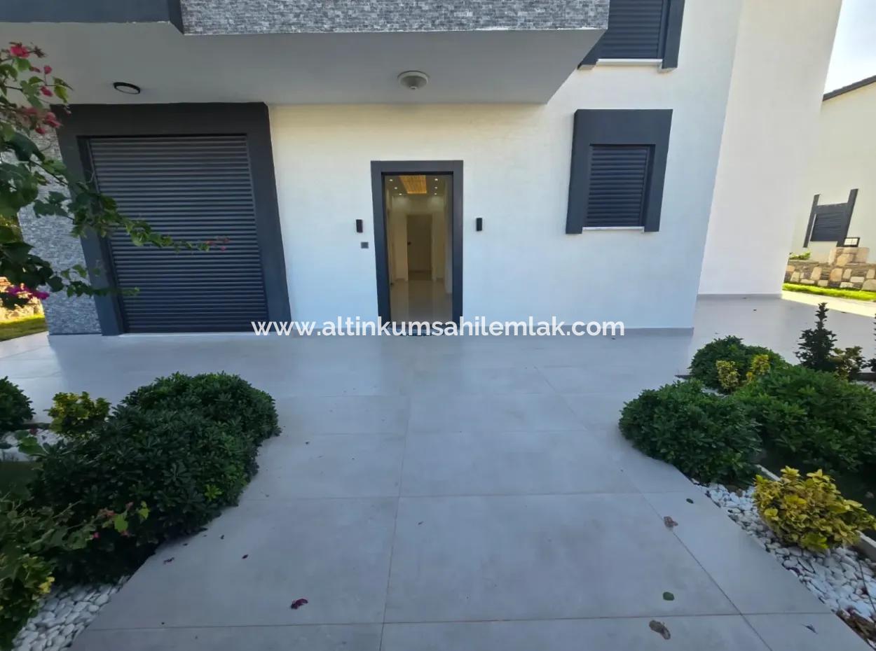 4 Bedroom Detached Villa In Green Hill