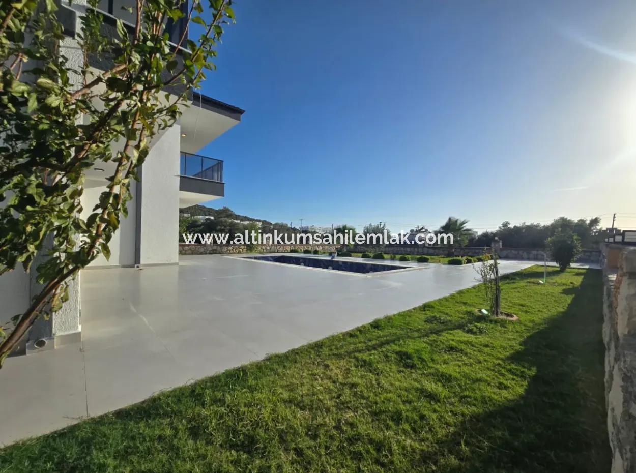 4 Bedroom Detached Villa In Green Hill