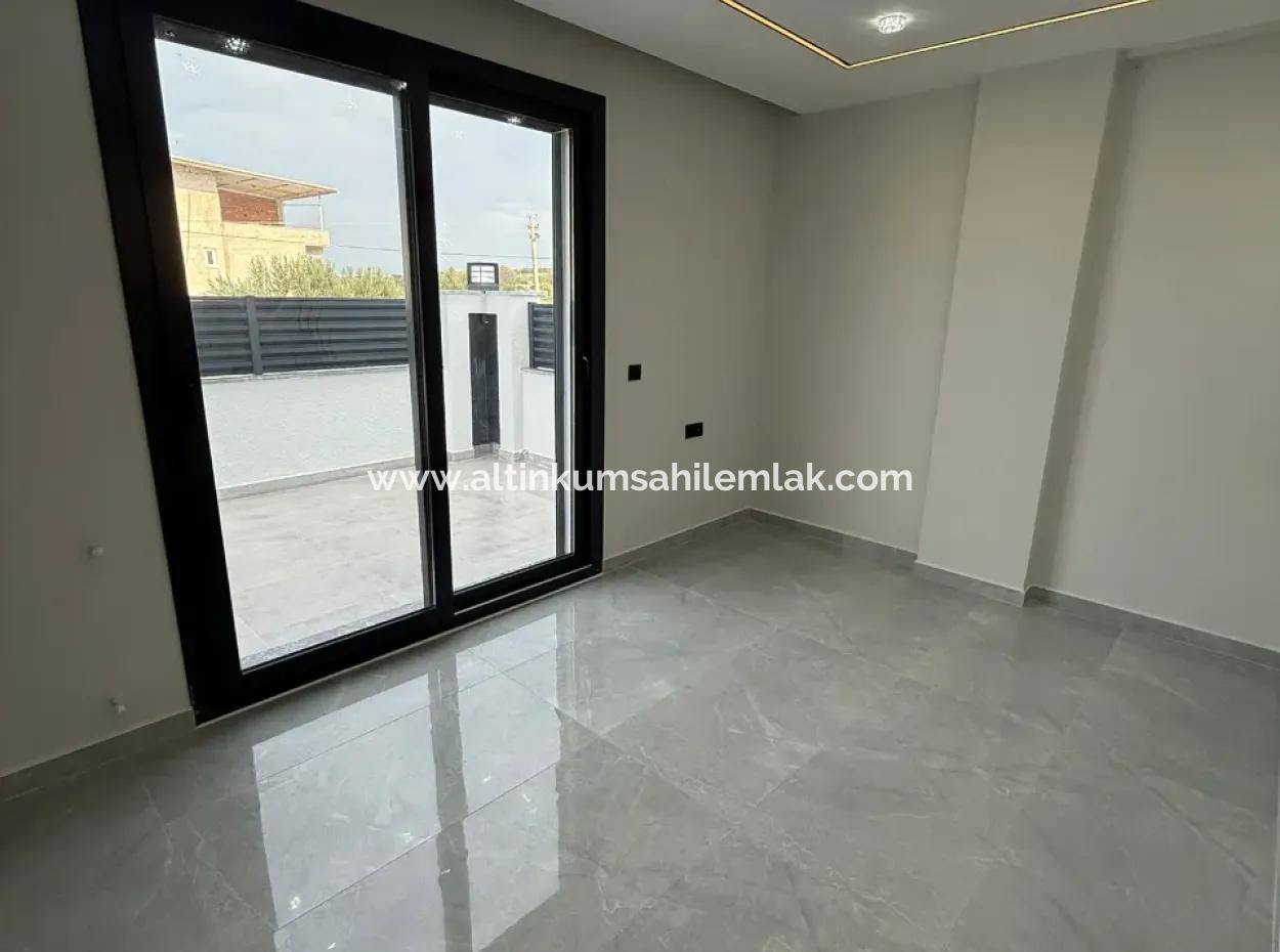 4 1 Villa With Pool For Sale In Hisar Neighborhood