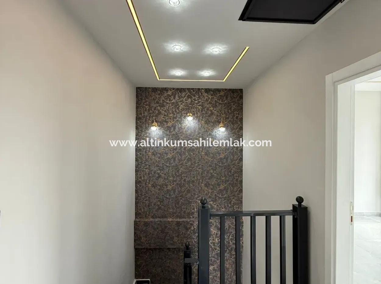 4 1 Villa With Pool For Sale In Hisar Neighborhood