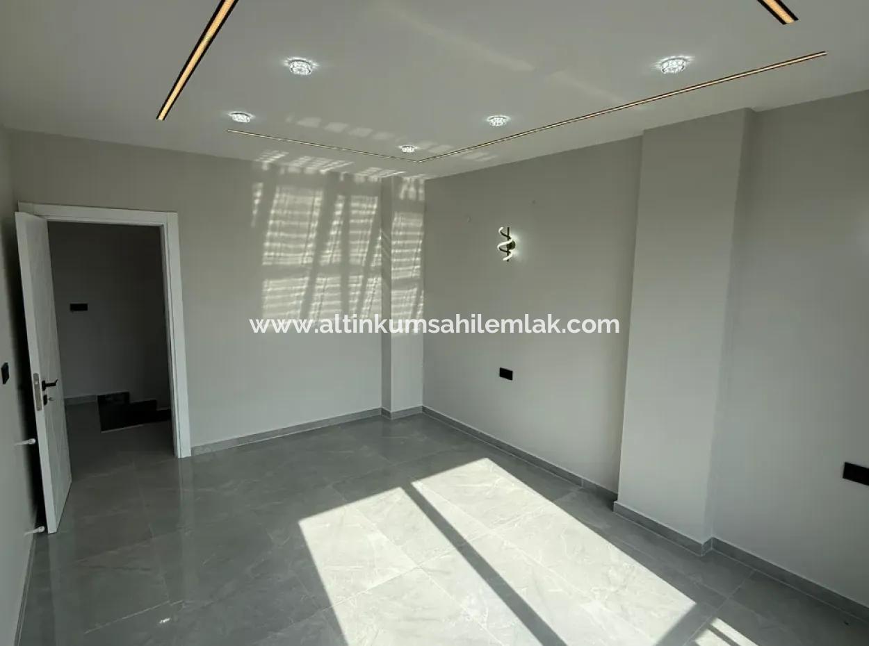 4 1 Villa With Pool For Sale In Hisar Neighborhood