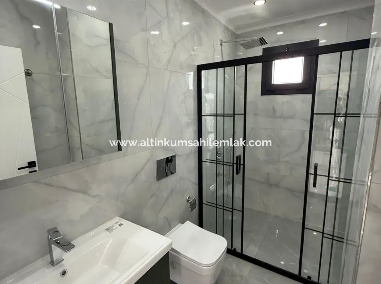 4 1 Villa With Pool For Sale In Hisar Neighborhood