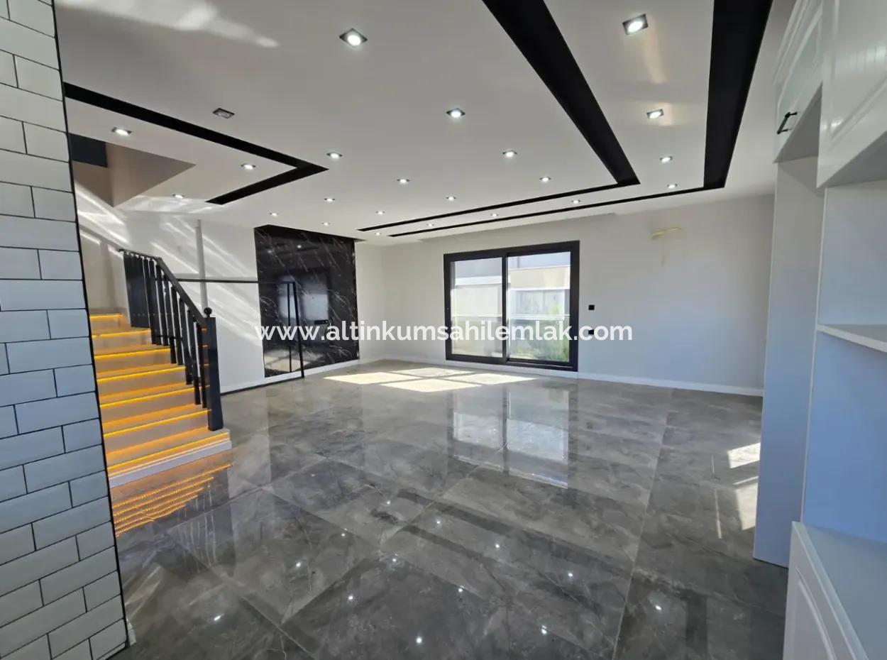 For Sale 3 Bedroom Villa In Didim Efeler Neighborhood In A Complex With A Pool