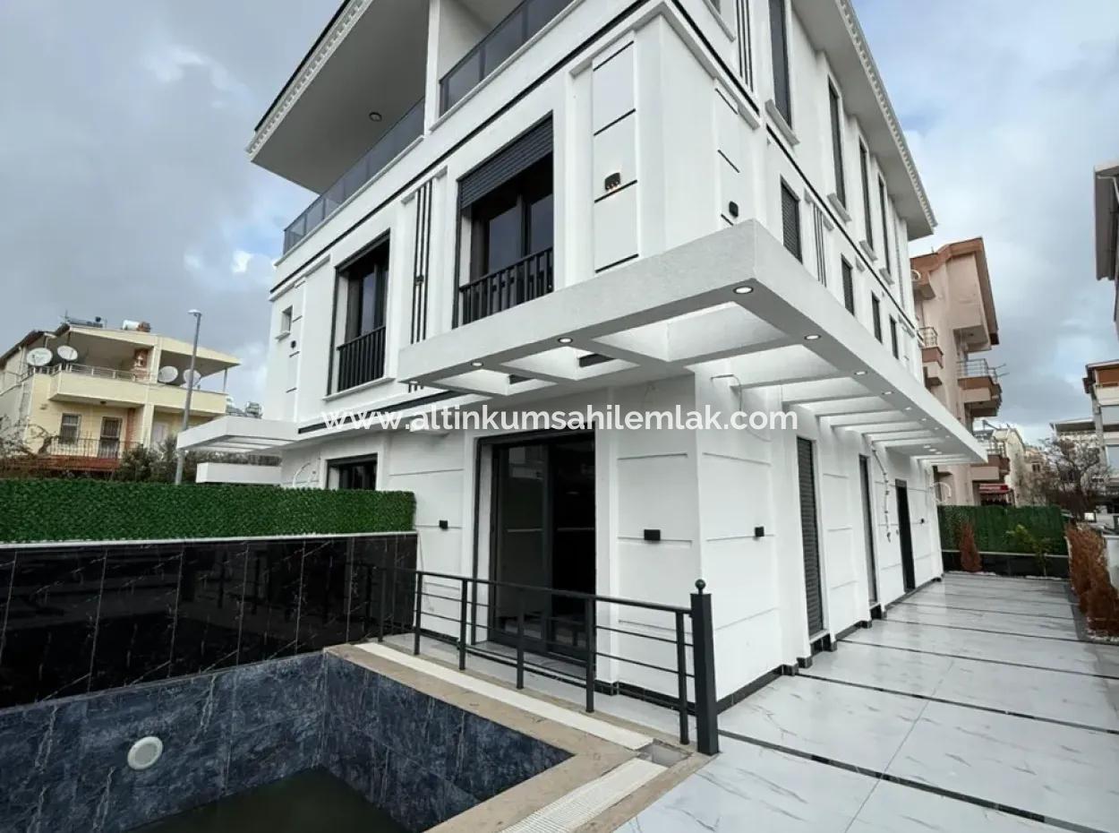 4 1 Separate Kitchen Opportunity Villa With Pool For Sale In Aydın Didim