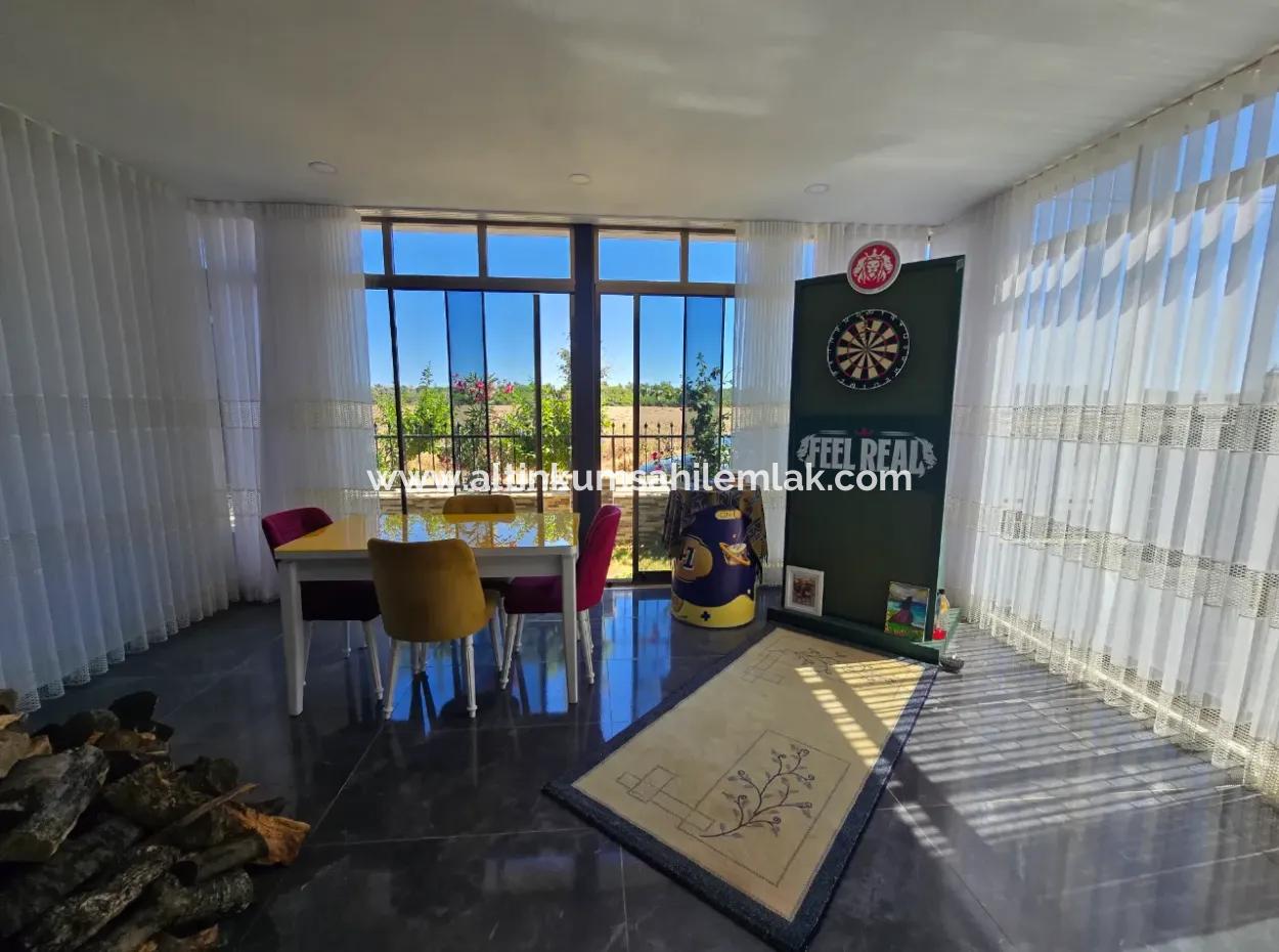 For Sale Exclusive 4 Bedroom Semi-Detached Villa In Altınkum