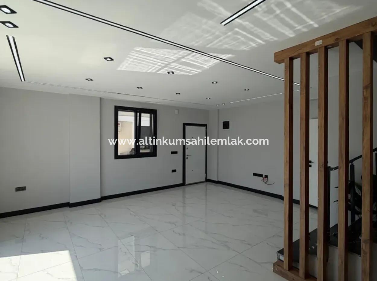 Triplex 3+1 Villa With Uninterrupted Sea View In Didim Hisar