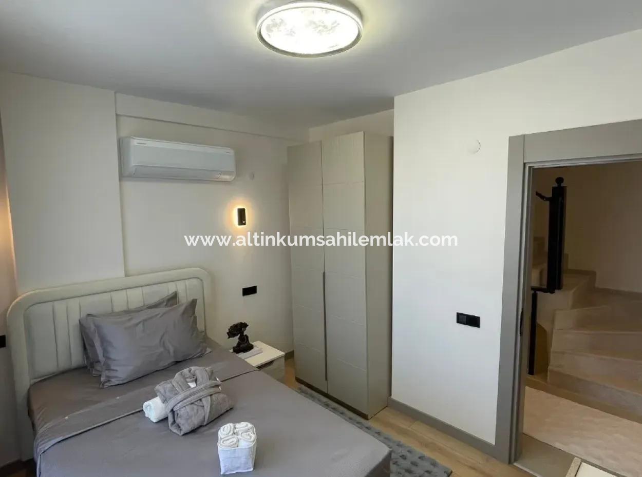 Fully Furnished 3+1 Triplex Villa With Smart Home System In A Residential Complex With Pool In Didim Efeler
