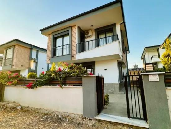 3+1 Fully Furnished Villa With Separate Kitchen And Swimming Pool In Didim