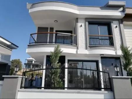 5 Bedroom Detached Villa With Pool For Sale In Altınkum Didim Turkey