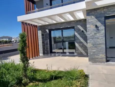 4 Bedroom Detached Luxury Villa For Sale In Didim Efeler Neighborhood