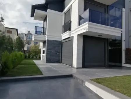 4 1 Luxury Villa For Sale In Didim Altinkum